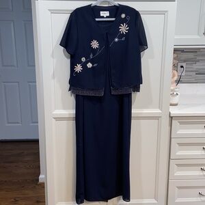 Studio I Women's Two Piece Dress with beaded jacket Size 14